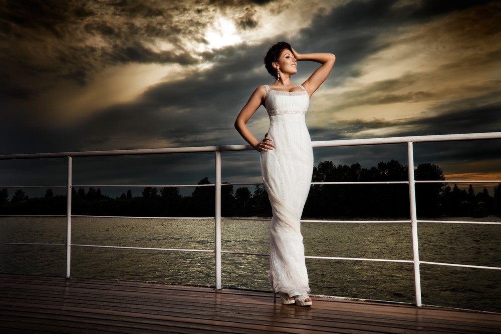Glamorous bride.